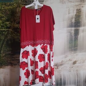 New with tags! Bedoar Womens 22 burgundy lace trim & vibrant floral sheath dress